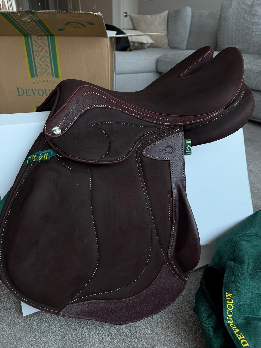 Devoucoux Brown Close Contact English Saddle
